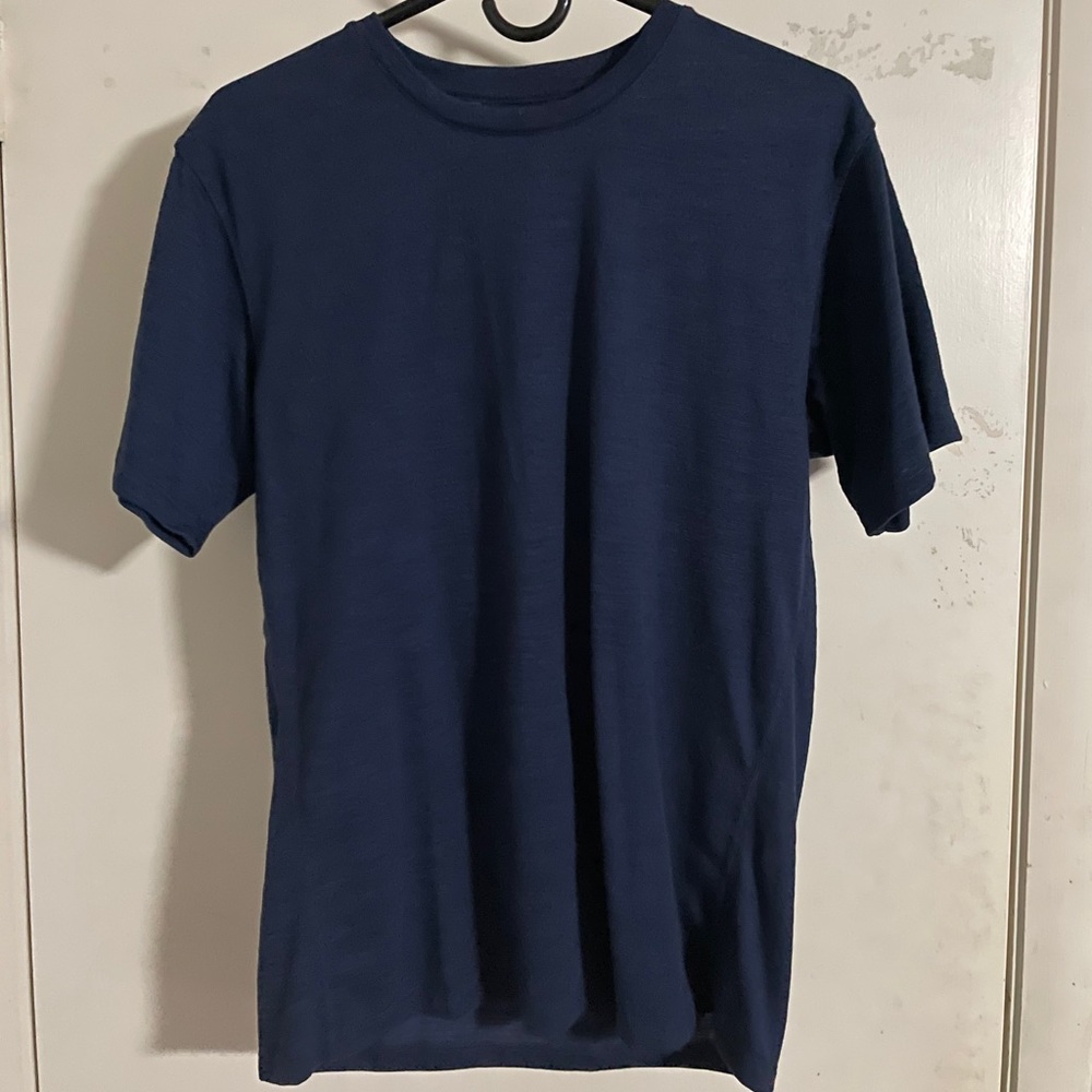Men’s fabletics shirt